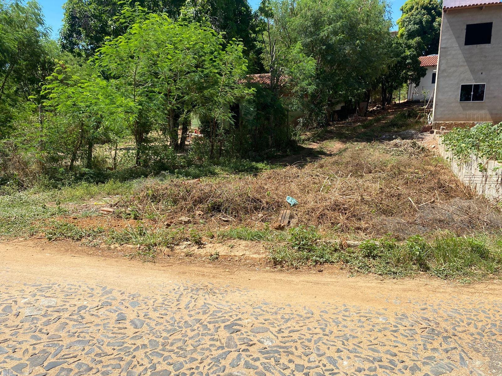 Terreno à venda, Olaria, Araçuaí, MG