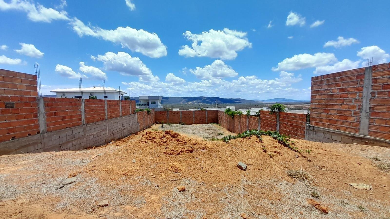 Terreno à venda, São Mateus, Araçuaí, MG