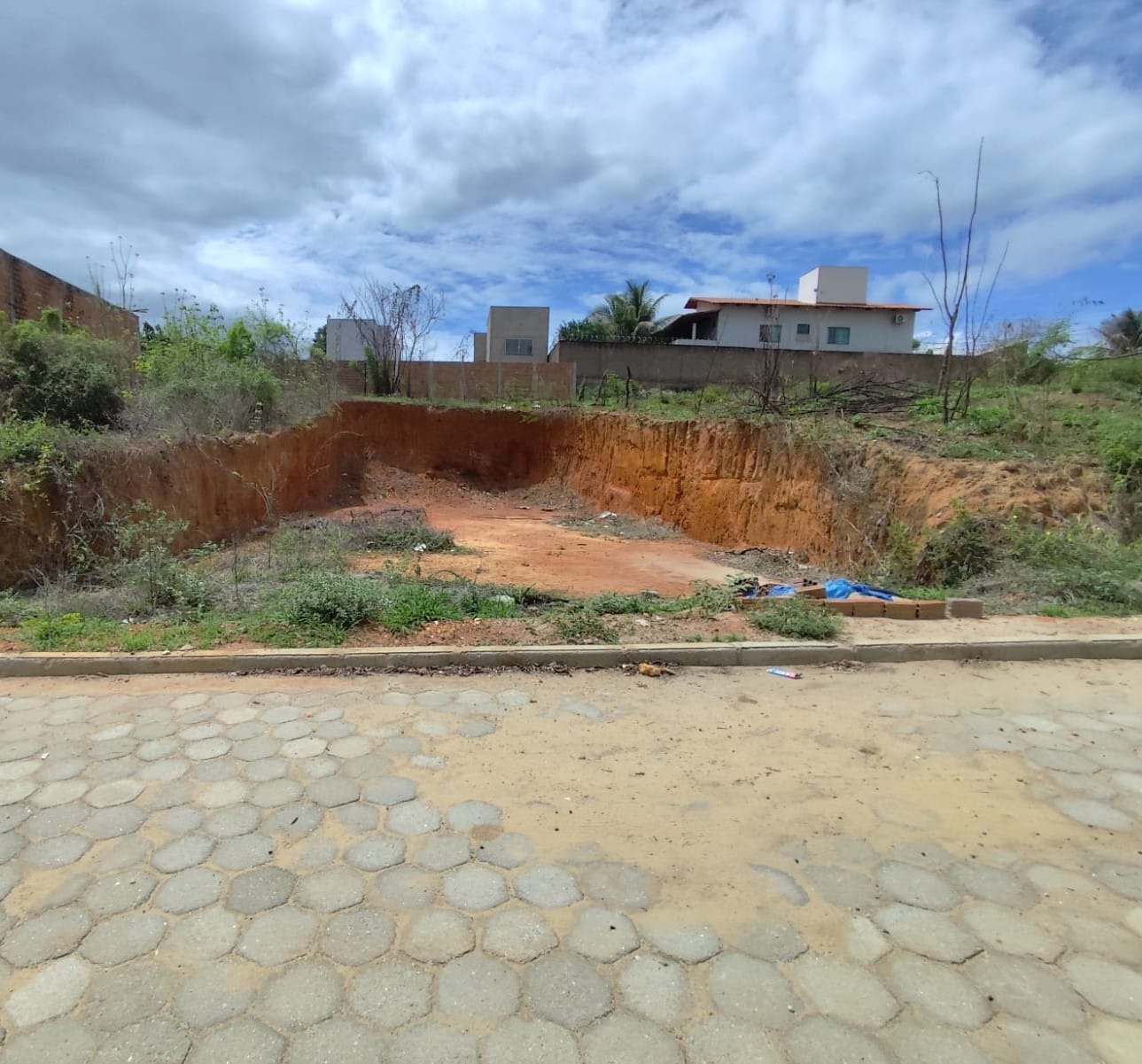 Terreno à venda, J K, Araçuaí, MG