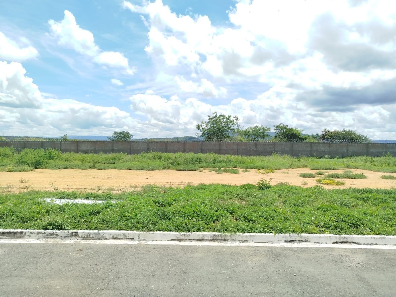 Terreno à venda, Jardim das Palmeiras, Araçuaí, MG