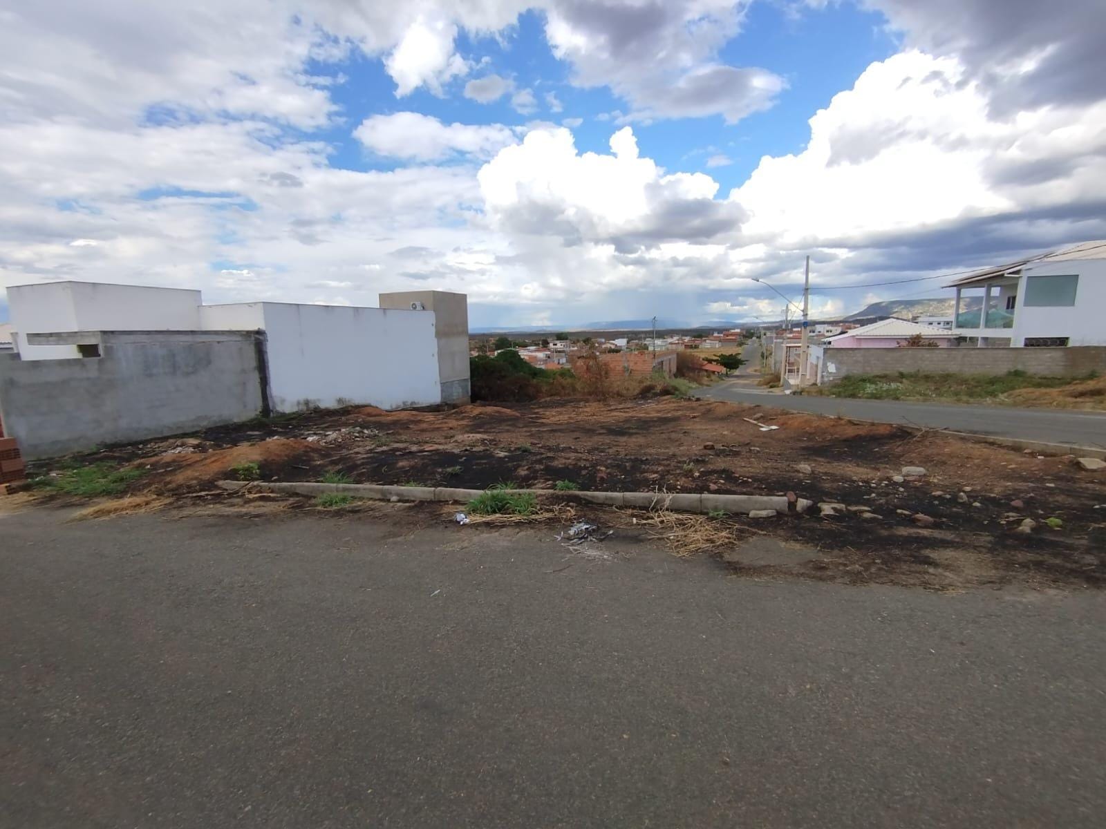Terreno à venda, São Mateus, Araçuaí, MG