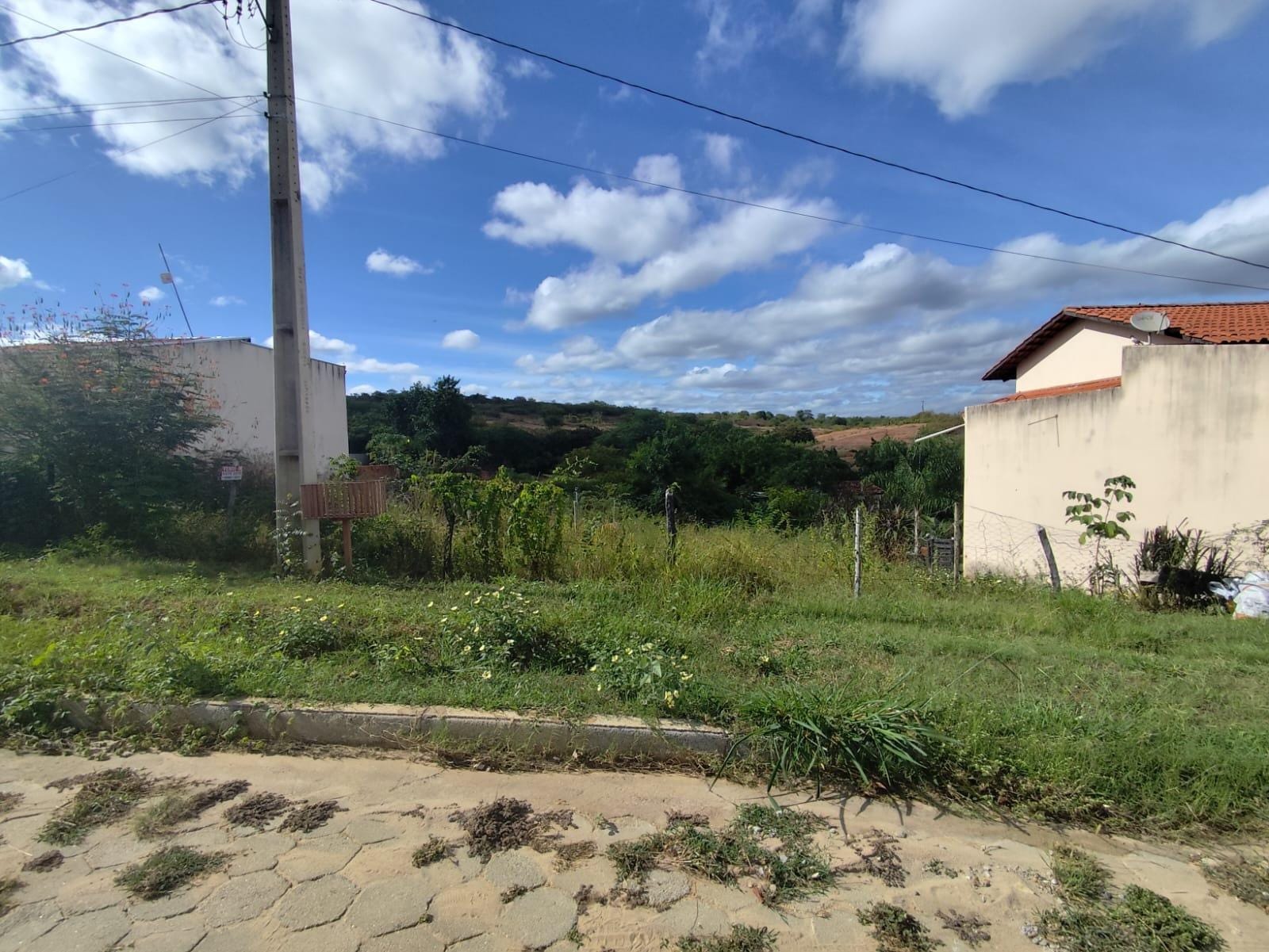 Terreno à venda, JK, Araçuaí, MG