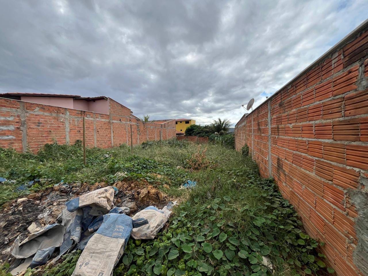Terreno à venda, São Francisco, Araçuaí, MG