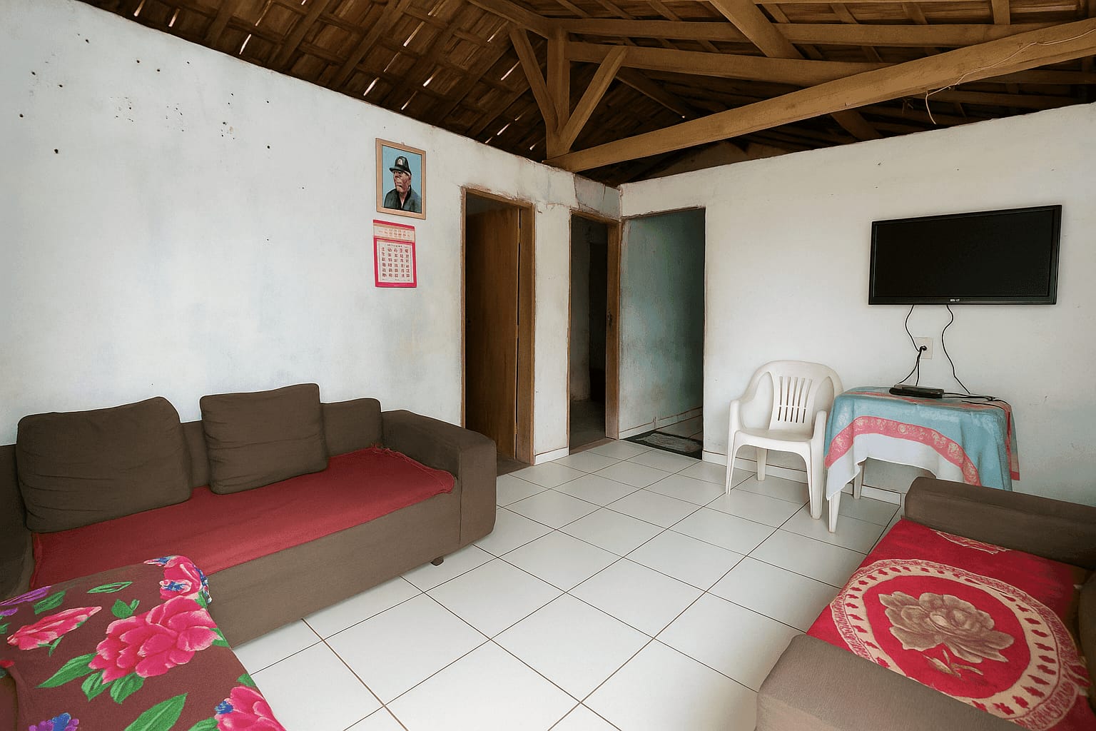 Casa à venda, Santa Tereza, Araçuaí, MG