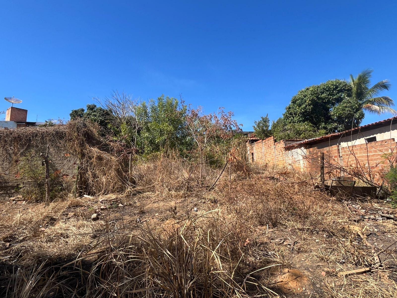 Terreno à venda, Santa Tereza, Araçuaí, MG