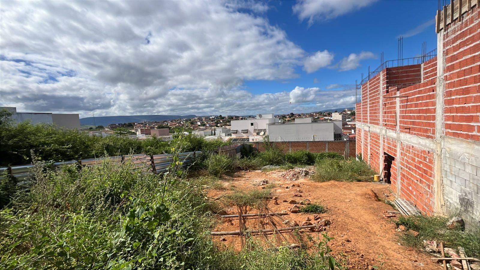 Terreno à venda, São Geraldo, Araçuaí, MG