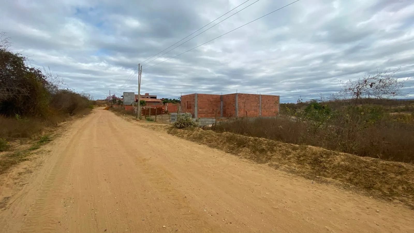 Terreno à venda, Arraial, Araçuaí, MG