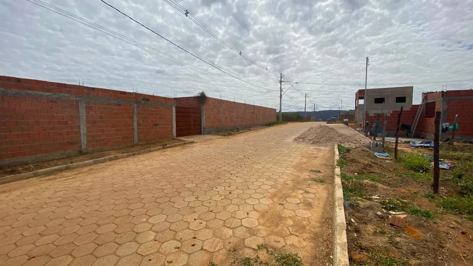 Terreno à venda, São Francisco II, Araçuaí, MG