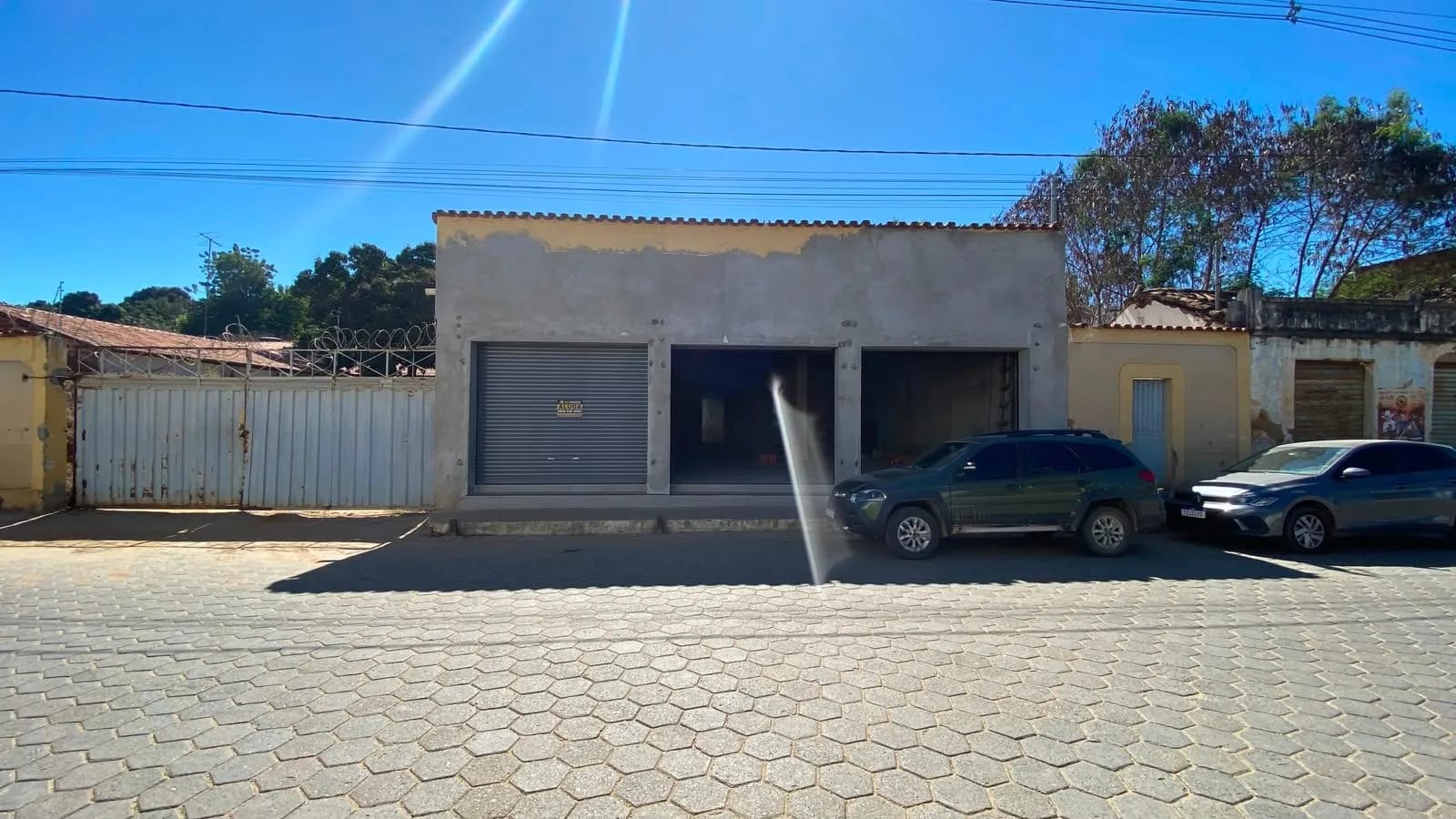 Ponto para locação, Centro, Araçuaí, MG