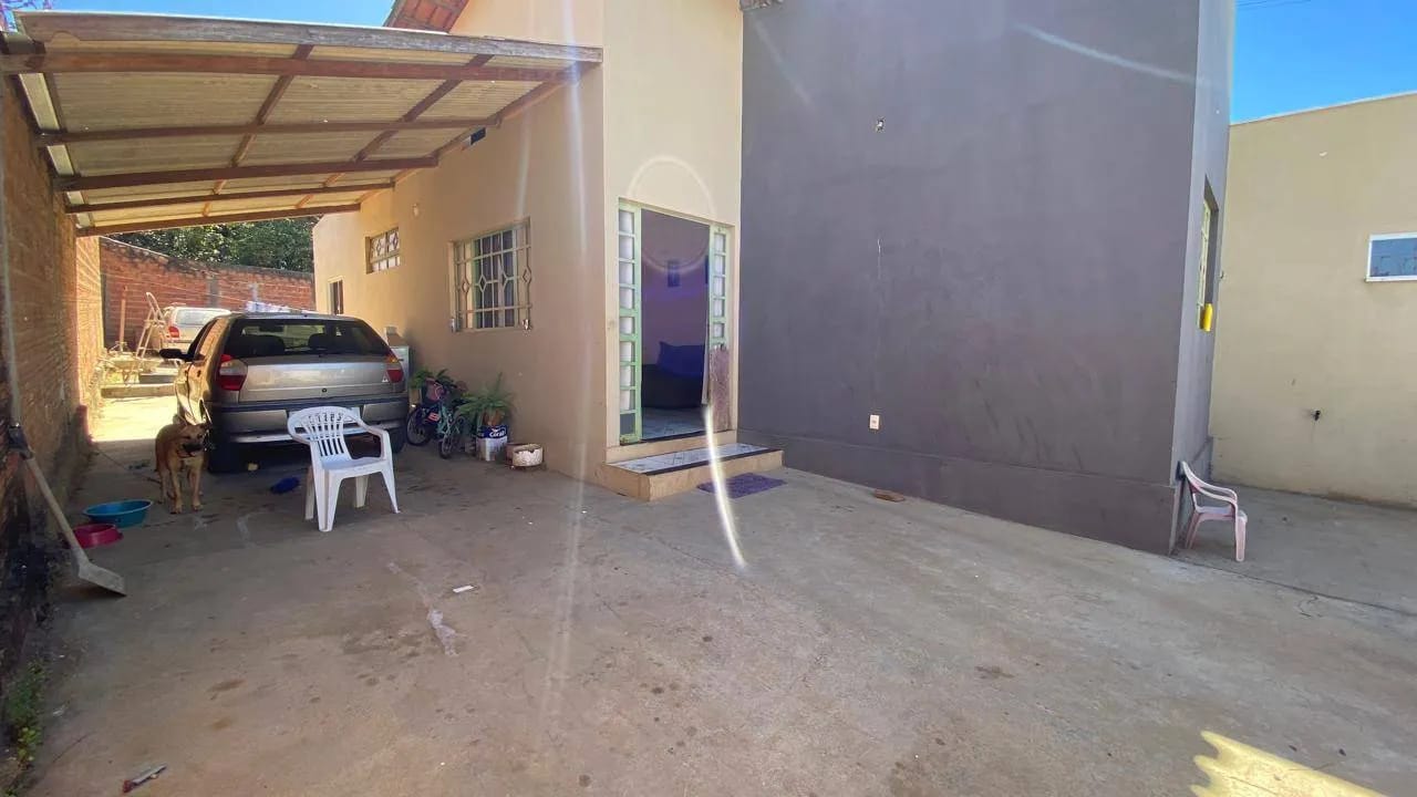 Casa à venda, São Francisco, Araçuaí, MG