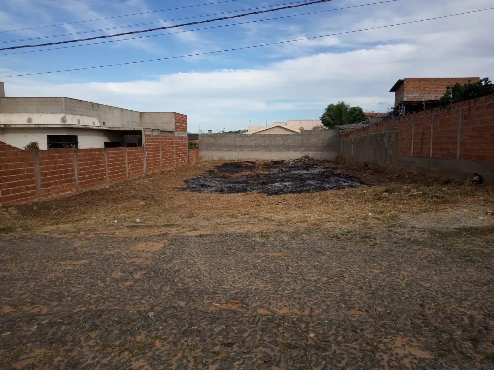 Terreno à venda, Santa Tereza, Araçuaí, MG