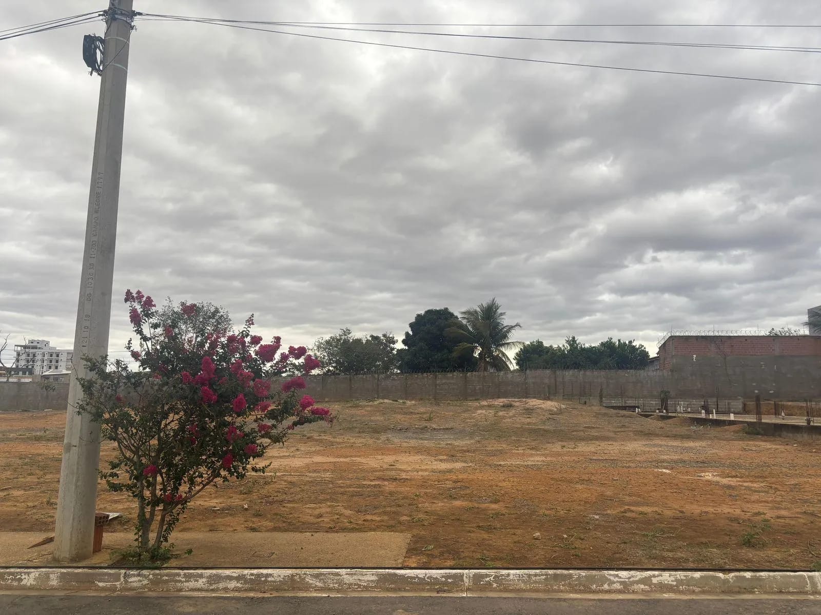Terreno à venda, Jardim das Palmeiras, Araçuaí, MG