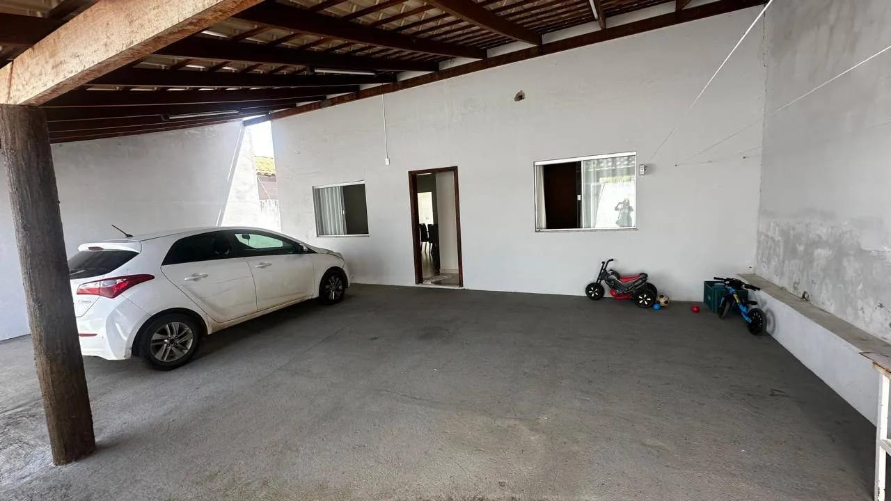 Casa à venda, 2 quartos, Bom Despacho, MG